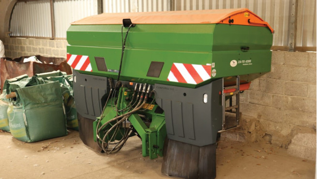 Розкидач Amazone ZA-TS 4200