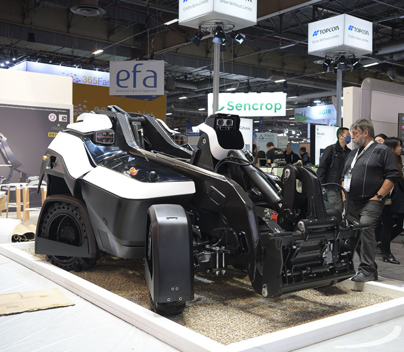 SIMA-2022: точні новинки механізації 